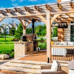 15 Outdoor Kitchen Pergola Ideas for Covered Backyard designs