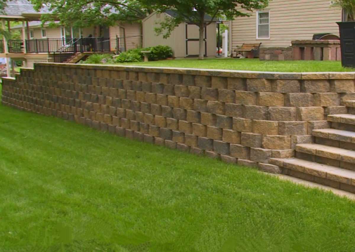 15 Retaining Wall Ideas - Blocks, Costs and Cheap DIY Options