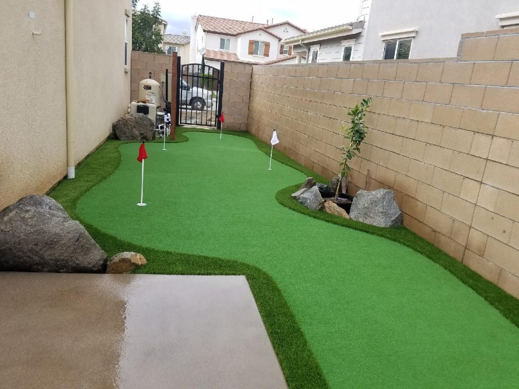 Bring Entertainment Element by Putting Green