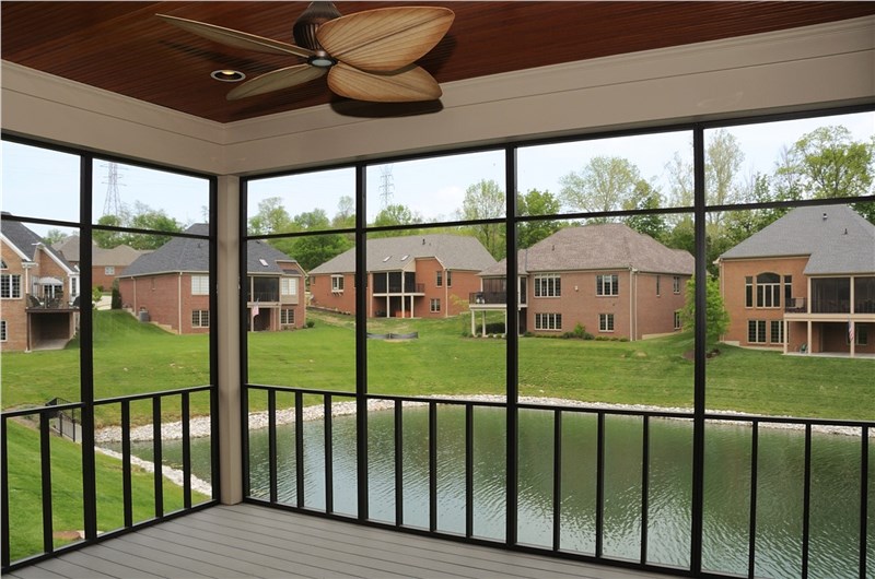 Enhance Lakeside Elegance with a Basic Screened-In Porch
