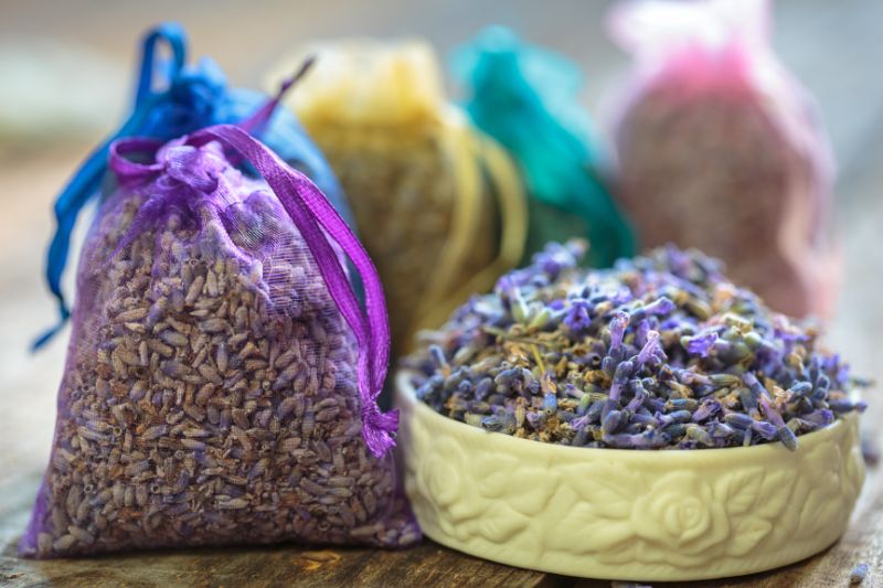 How to Make Your DIY Scented Sachet