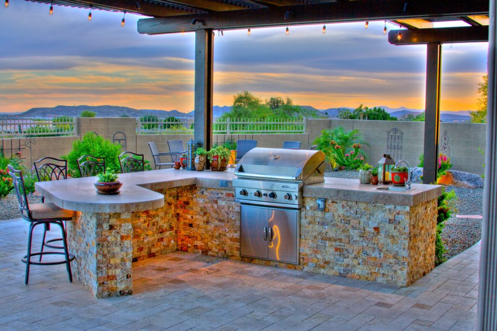  Mosaic Style Patio Outdoor Kitchen