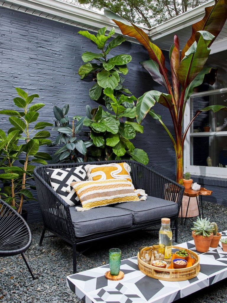 Patio with Compact Furnishing