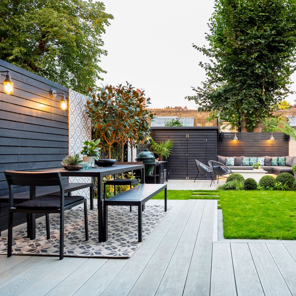 Patio with Wall Mounted Lamps