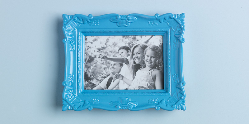 Step-By-Step Guide to Spray Paint Picture Frames