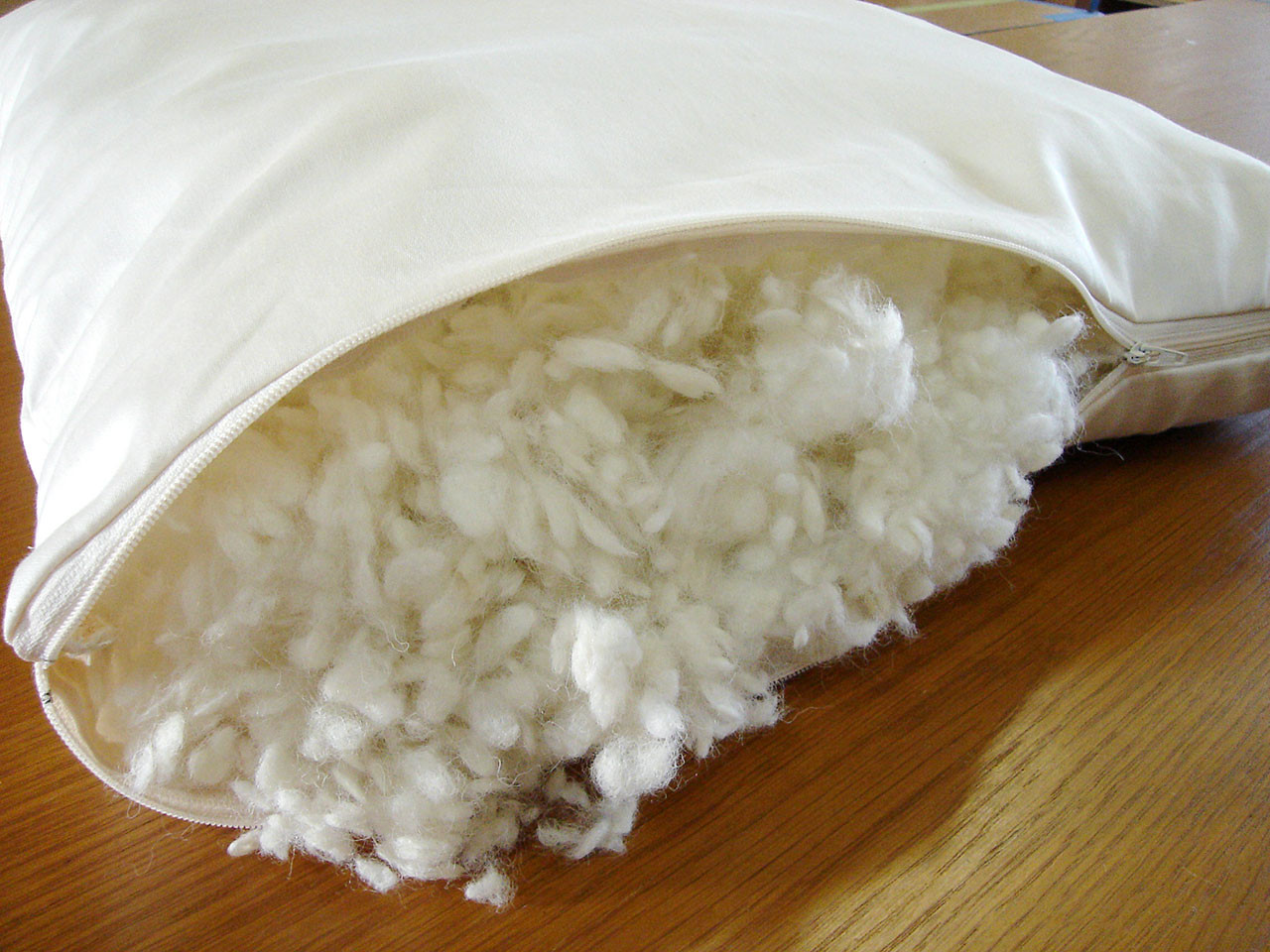 What Are Pillow Inserts [DIY Guide] - TheTalkHome